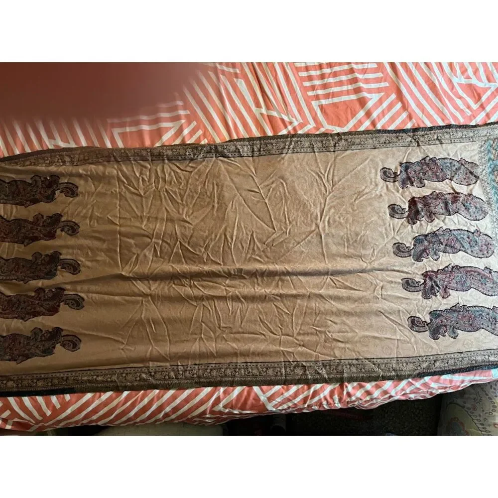 Table Runner Fringe 27